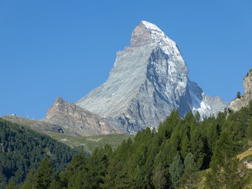 Melting glaciers force Italy and Switzerland to redraw border