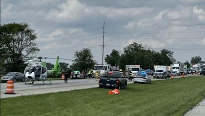 I-71 South shut down in Fayette County due to crash involving semi, 3 other vehicles; multiple injured