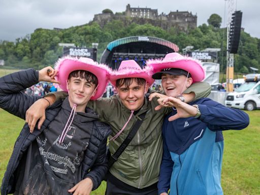 Fan picture gallery as Stirling Summer Sessions kicks off with James Arthur