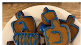 I tried Martha Stewart's 'basic' gingerbread-cookie recipe and I've never felt more festive