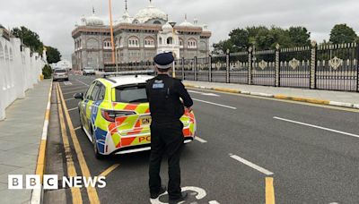 Gravesend: Teen held after two hurt in gurdwara attack