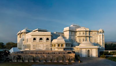 A new Raffles hotel opened in India's 'Pink City.’ Here's what it looks like inside