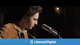 Timothée Chalamet luce y canta como Bob Dylan en 'A Complete Unknown'