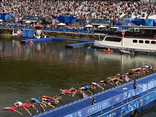 La calidad del agua del Sena, de nuevo en el punto de mira antes del relevo mixto de triatlón