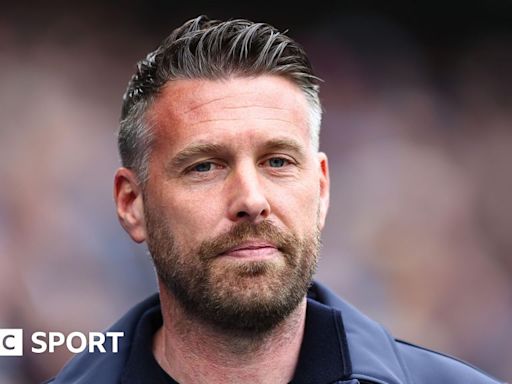 Rob Edwards: Luton Town manager signs new four-year deal