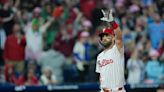 Harper homers and Bohm extends his hitting streak as the streaking Phillies beat the Giants 5-4