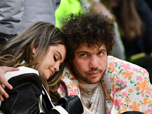 Selena Gomez Posts Timely Ring Photo With Benny Blanco