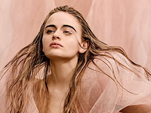 Joey King Says It Doesn’t Get Any Better Than Playing Nicole Kidman’s Daughter (Or Zac Efron’s Assistant)