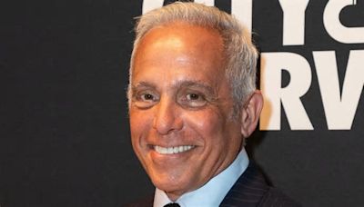 Why Geoffrey Zakarian Always Serves French Toast With Berries