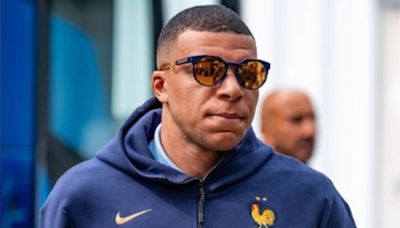 Kylian Mbappe arrives with France squad ahead Netherlands clash