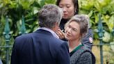 Bridget Jones heartbreak as Hugh Grant seen on set with Renee Zellweger in major hint she gets back with Daniel Cleaver