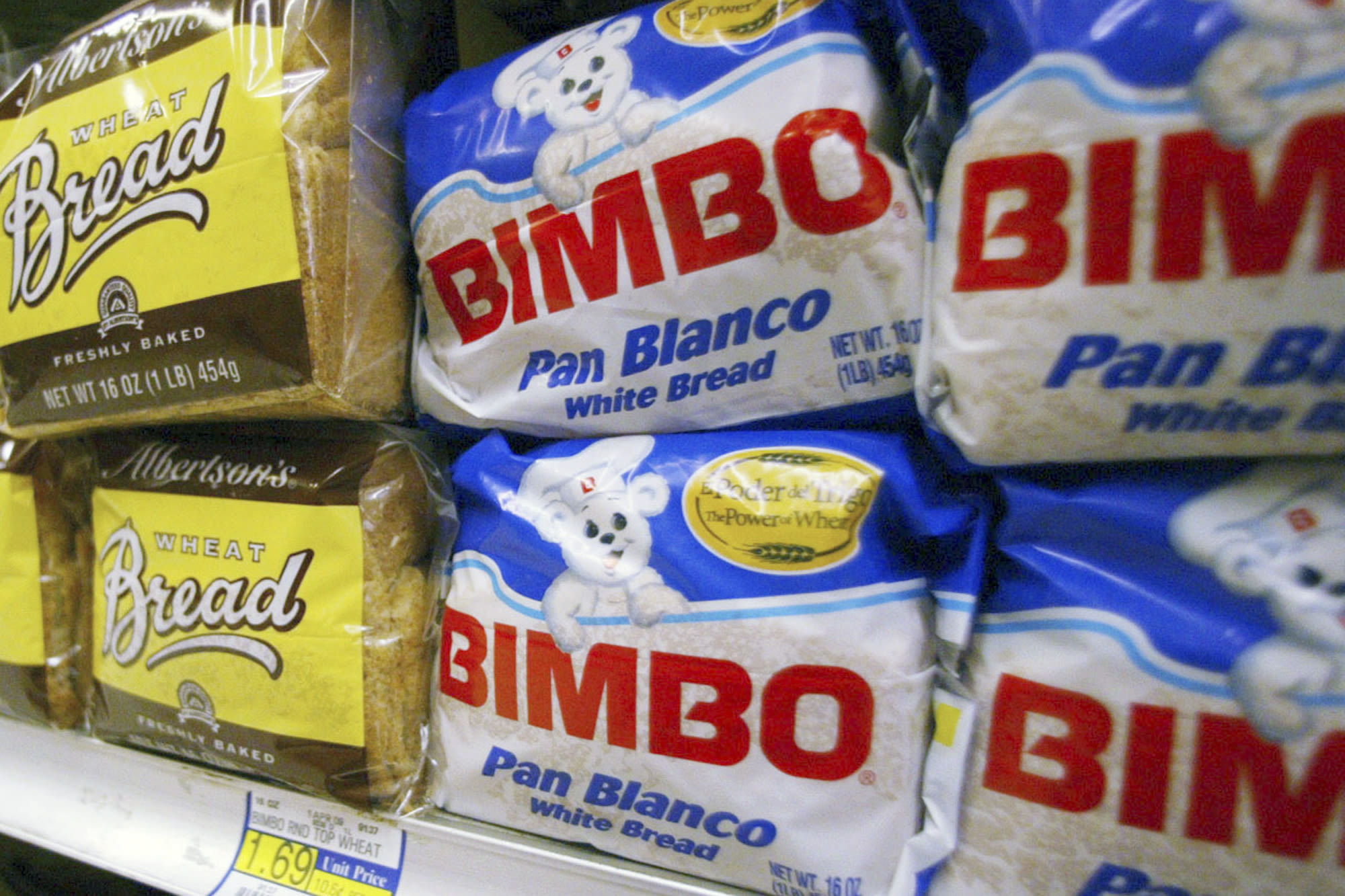 Bimbo Bakeries, Quality Custom Distribution, to cut 195 S.A. jobs