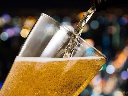 HSBC Global Research Cuts TPs on Beer Stocks; CR BEER, TSINGTAO BREW Preferred