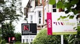 UK lenders pull mortgages at record rate as market chaos worsens