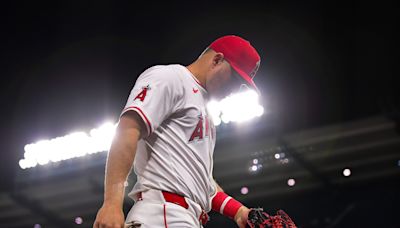 Mike Trout's GOAT path halted by injuries. Ken Griffey Jr. feels the Angels star's pain.