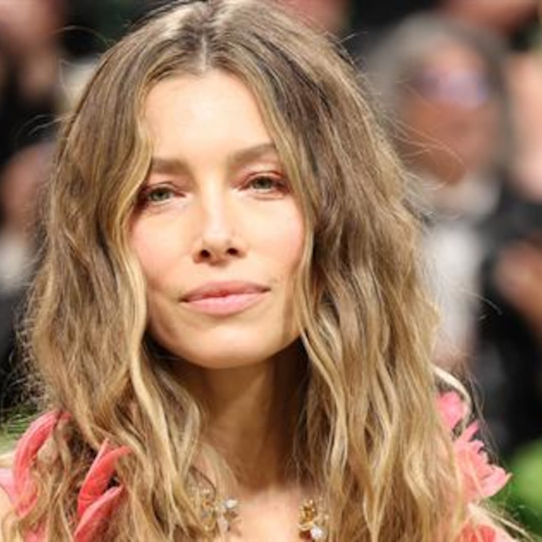 Jessica Biel Enjoys “Heavenly” Mother’s Day Solo with a Sizzling Hot Bikini Pic - E! Online