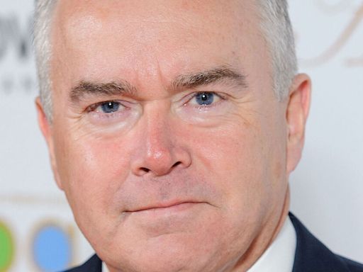 Huw Edwards resigns from two honorary positions at Welsh university