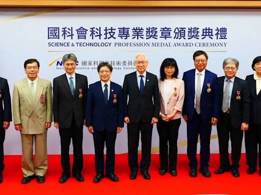 推動科技外交 謝志偉、吳志中、龍燁等人獲國科會科技專業獎章