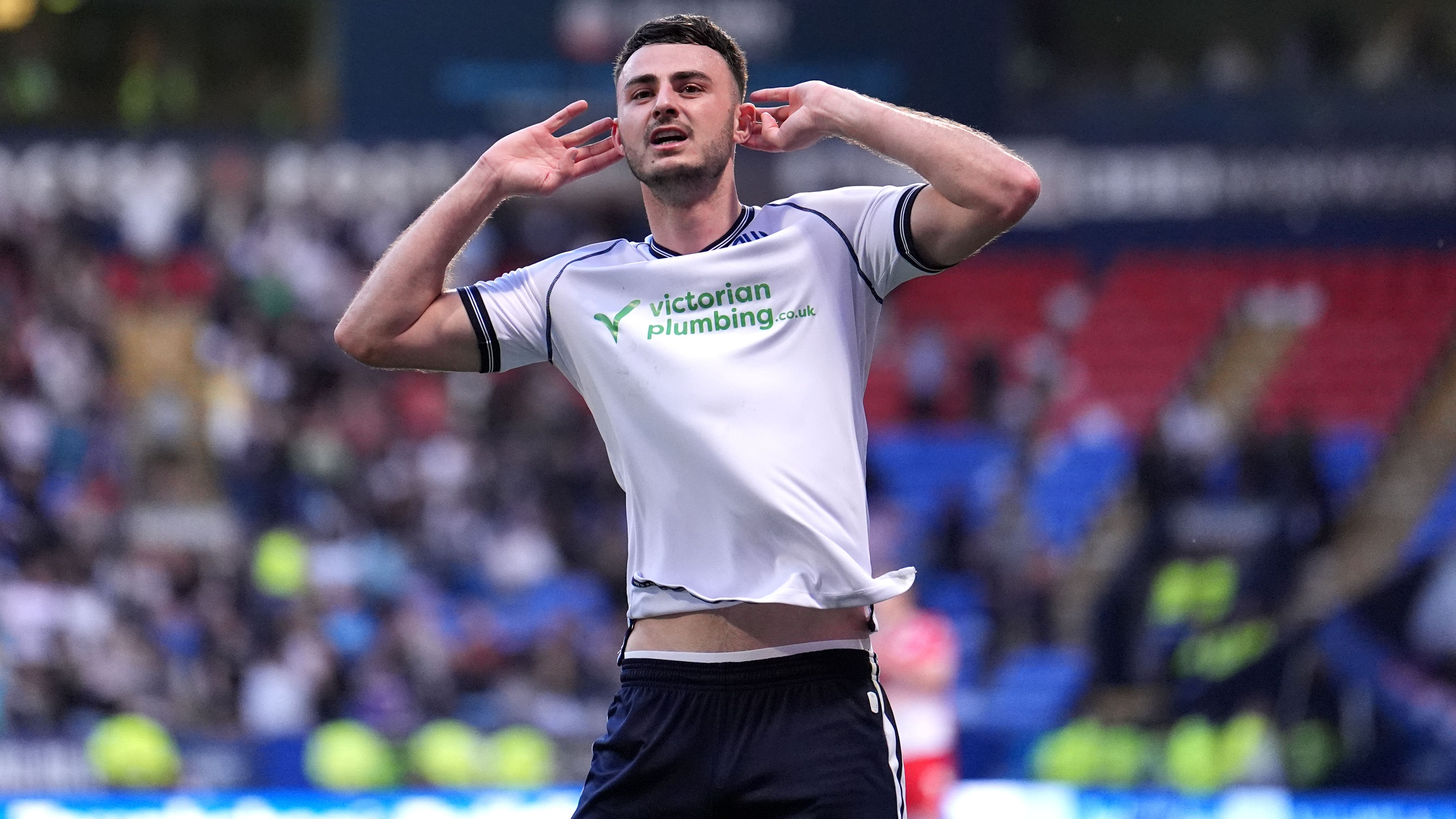 Bolton heading to Wembley despite second-leg defeat to Barnsley