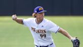 See ECU's Alec Makarewicz make diving play to save a run vs. Texas in 8th, then he homers