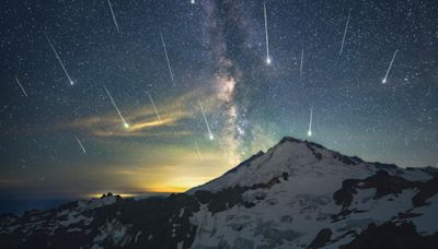 Set Your Alarm Now to Watch This Weekend's Dazzling Meteor Shower