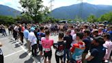 Cycling reacts with sorrow and disbelief at the death of Gino Mäder at the Tour de Suisse