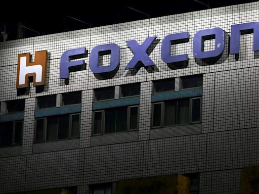 Foxconn eyes major expansion in India: Plans to assemble Apple iPads at Tamil Nadu facility