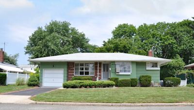 ‘It’s a hot mess’: This Missouri couple’s $1.2M home was listed for sale on Zillow (without their permission) for just $10,200