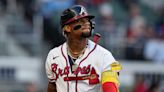 Braves' Acuna suffers apparent injury to left knee