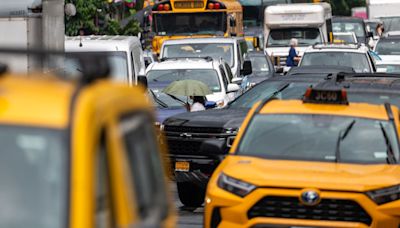 Hochul defiende la decisión de bloquear el plan de peajes por congestión en NYC