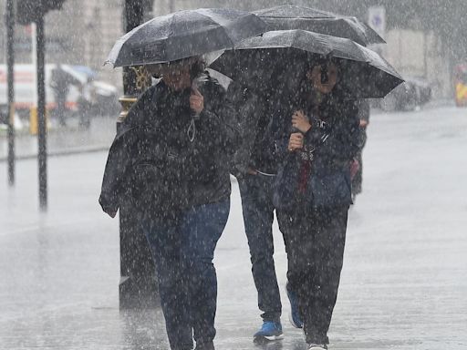 Northern parts of UK brace for thunderstorms and up to 90mm of rain
