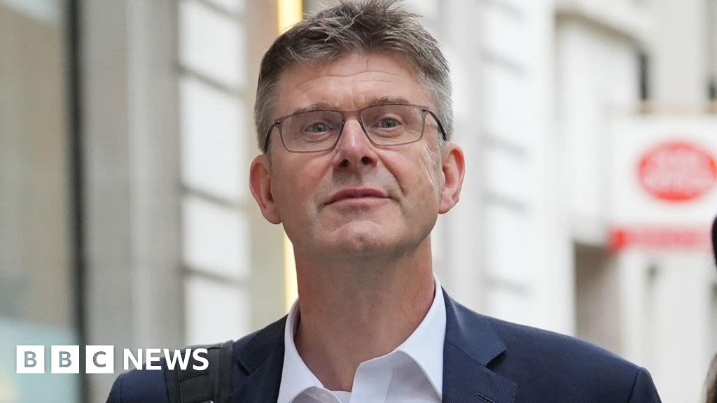 Post Office prosecutions 'corrupt', ex-minister Greg Clark says