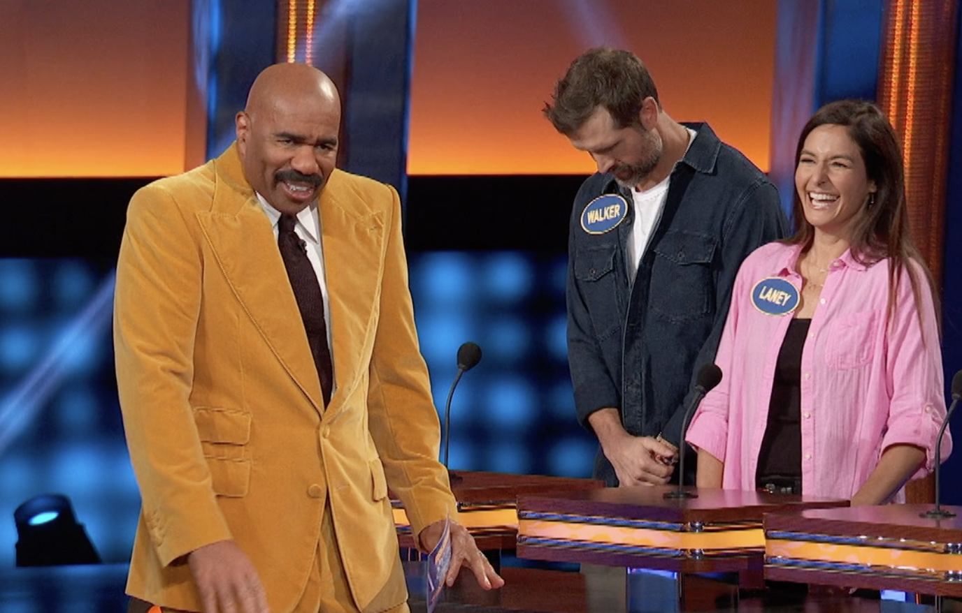 ‘Celebrity Family Feud’ Exclusive Preview: Steve Harvey And Team Walker Hayes Answer This Question About Him