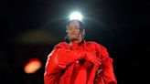 Rihanna ilumina el escenario del Supertazón con "Diamonds"