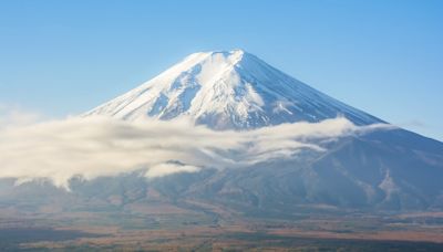 日本山梨縣為管控富士山人潮 5月20日起開放網上預約入山＋收費