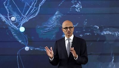Microsoft thinks it found a way to make PCs relevant again | CNN Business