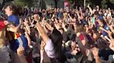 Explosión de alegría en Barcelona con la tercera Champions femenina - MarcaTV