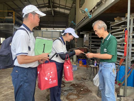 臺南慈中校長率師長參與新營安心家訪 慰問受災鄉親