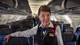 Bette Nash, die den Guinness-Weltrekord für die dienstälteste Flugbegleiterin hielt, stirbt im Alter von 88 Jahren