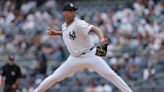 Luis Gil in command, Yankees shut out Mariners