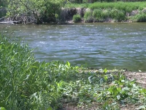 Emergency crews rescue 3 adults, 6 juveniles from Cannon River
