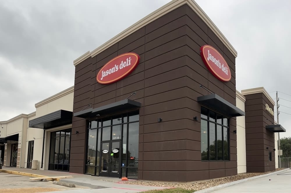 Jason's Deli officials celebrate May opening for new location in Spring