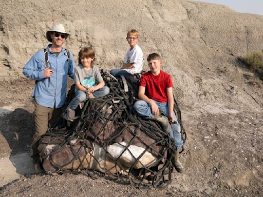 恐值破億！3小學生出遊挖到「暴龍化石」專家嚇傻