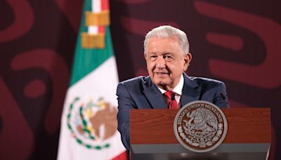 López Obrador acusa a sus adversarios de 'machismo' por decir que influirá sobre Sheinbaum