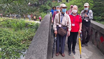 十分瀑布階梯陡峭 新北：多利用全齡化友善步道 (圖)