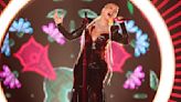 Christina Aguilera se gana su corona en los Premios Billboard Latinos cantando ranchera ‘La Reina’