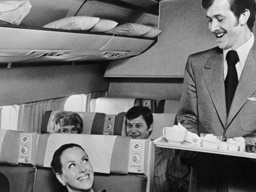 Airline meals used to be plentiful, luxurious. Here’s what happened
