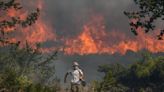 Cae avión hidrante que combatía incendios en Grecia