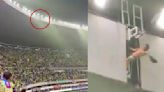 VIDEO: ¡Aficionado de América celebra título en las lámparas del Estadio Azteca!