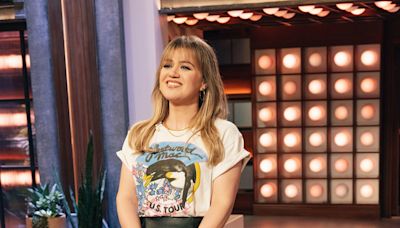 Kelly Clarkson opens up about how she's 'dropped weight'